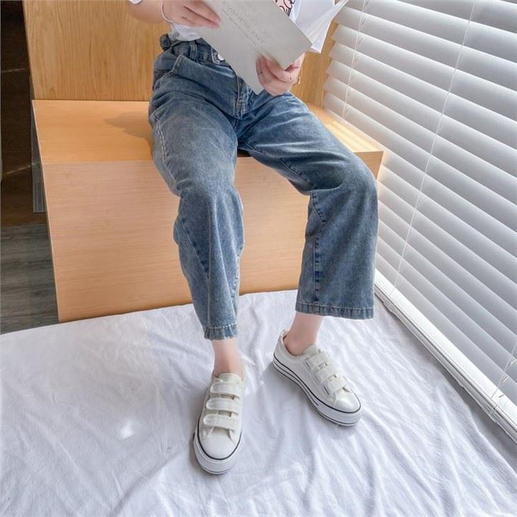 canvas sneakers